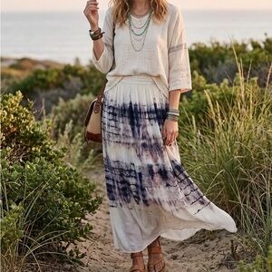 Bobeau Blue and Cream Bohemian Maxi Skirt Small